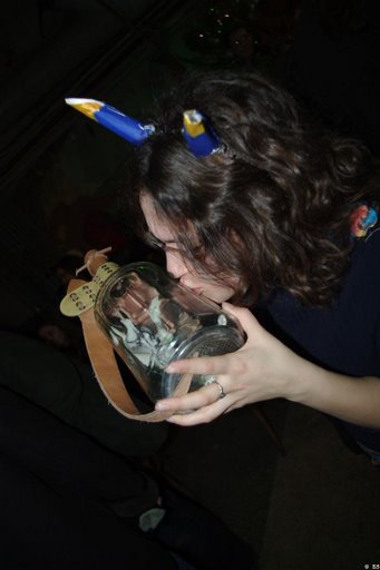 а там мій братик!!!